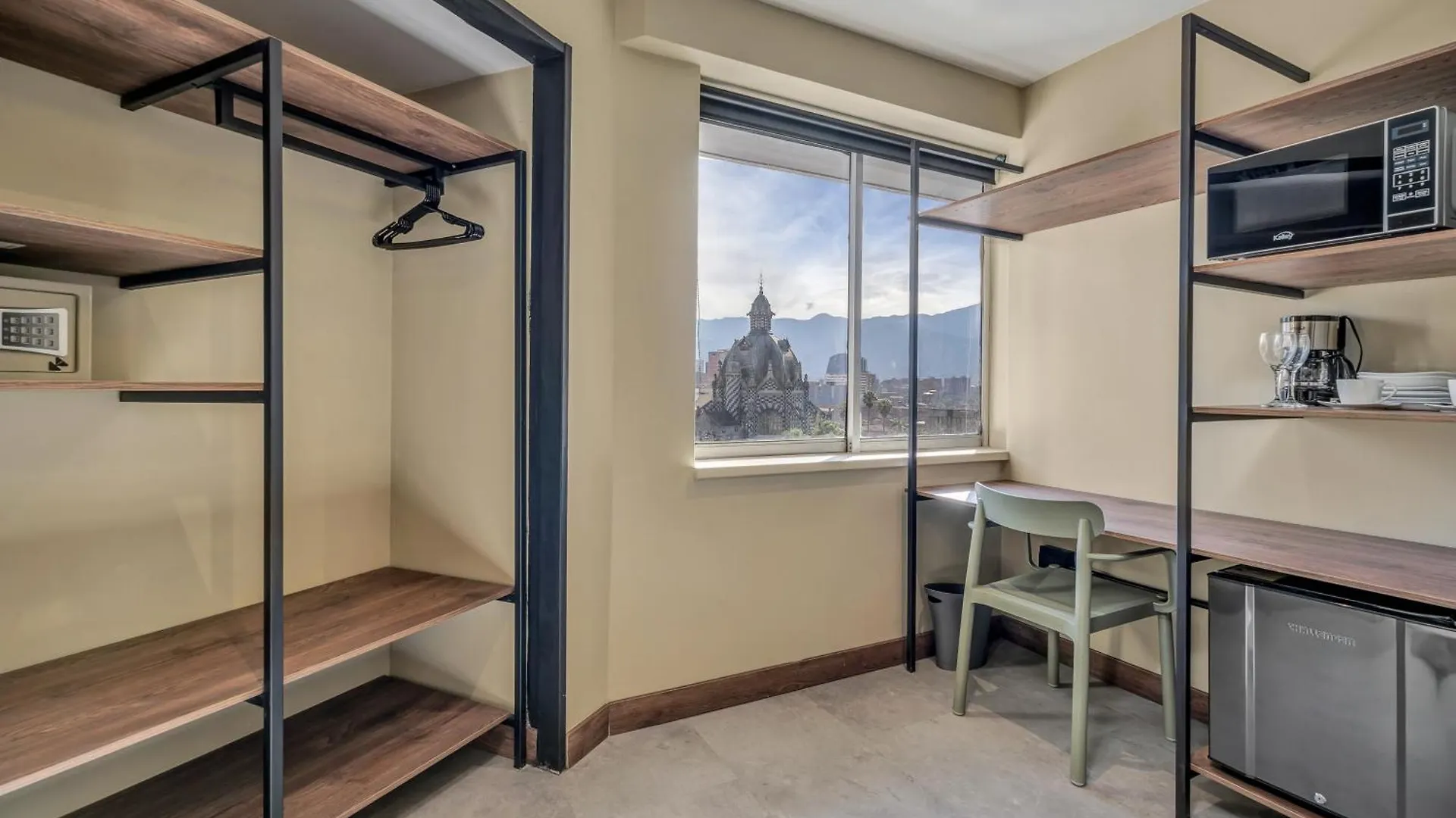 Nutibara Express By Housy Host Hotel Medellin