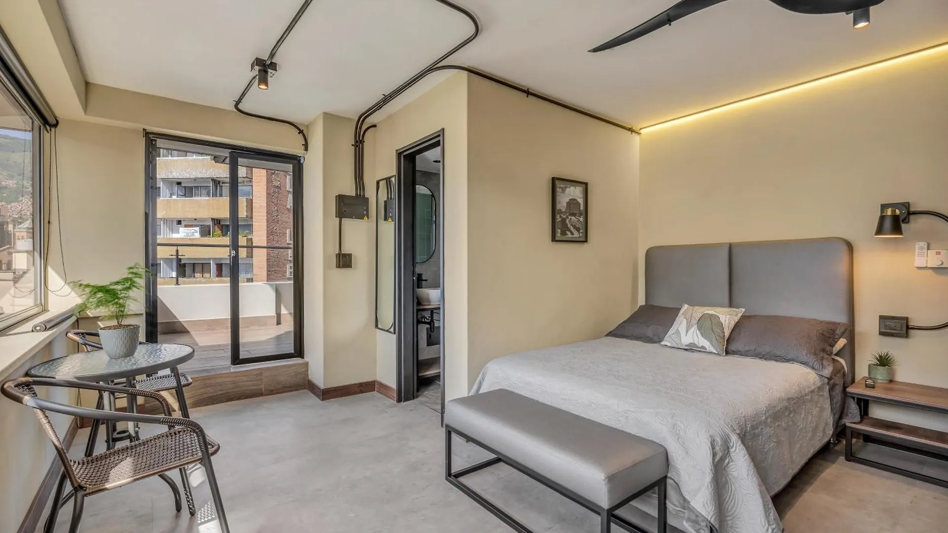 Nutibara Express By Housy Host Hotel Medellin 3*,